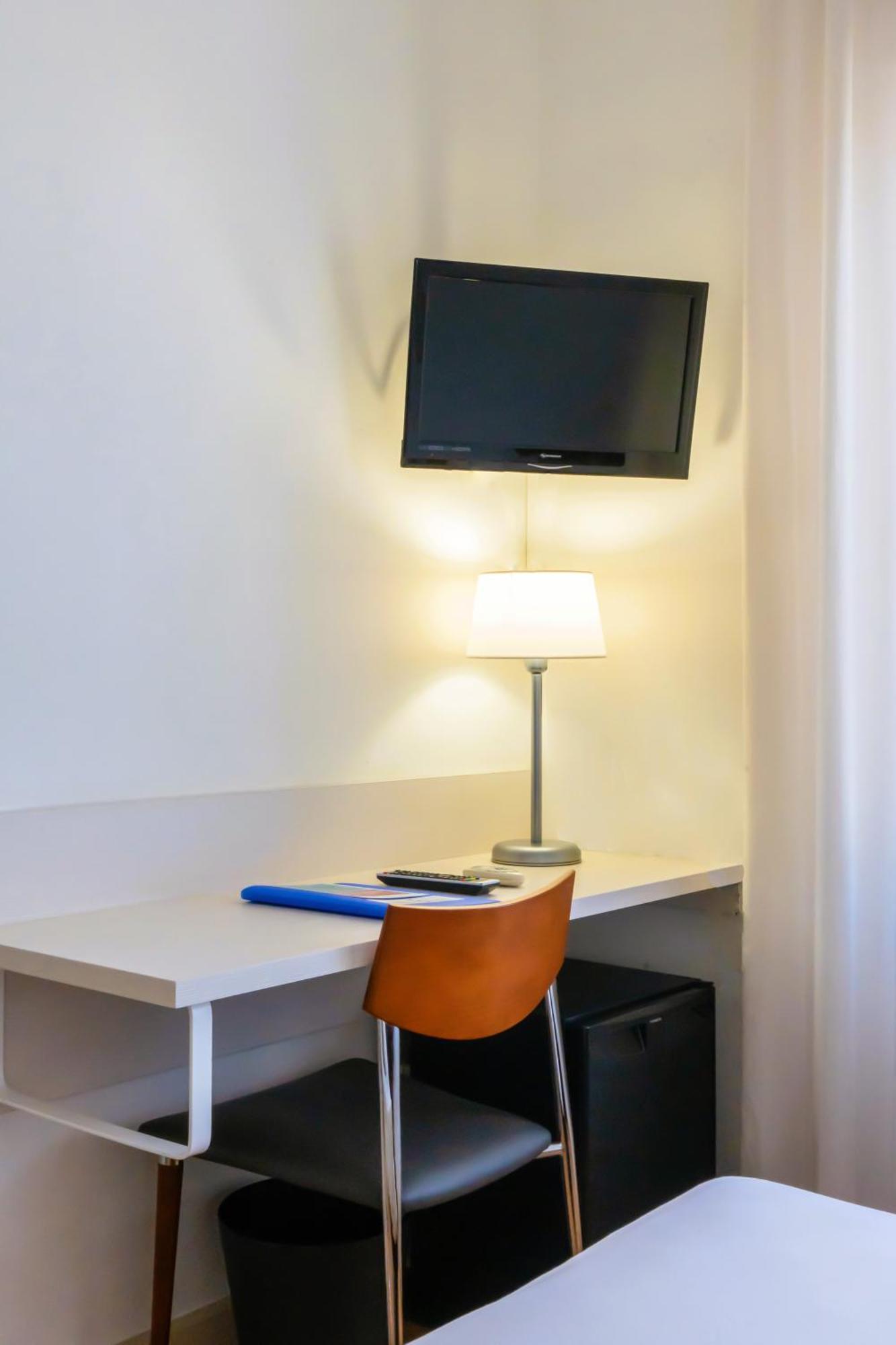 Hotel Palacios Alfaro Luaran gambar