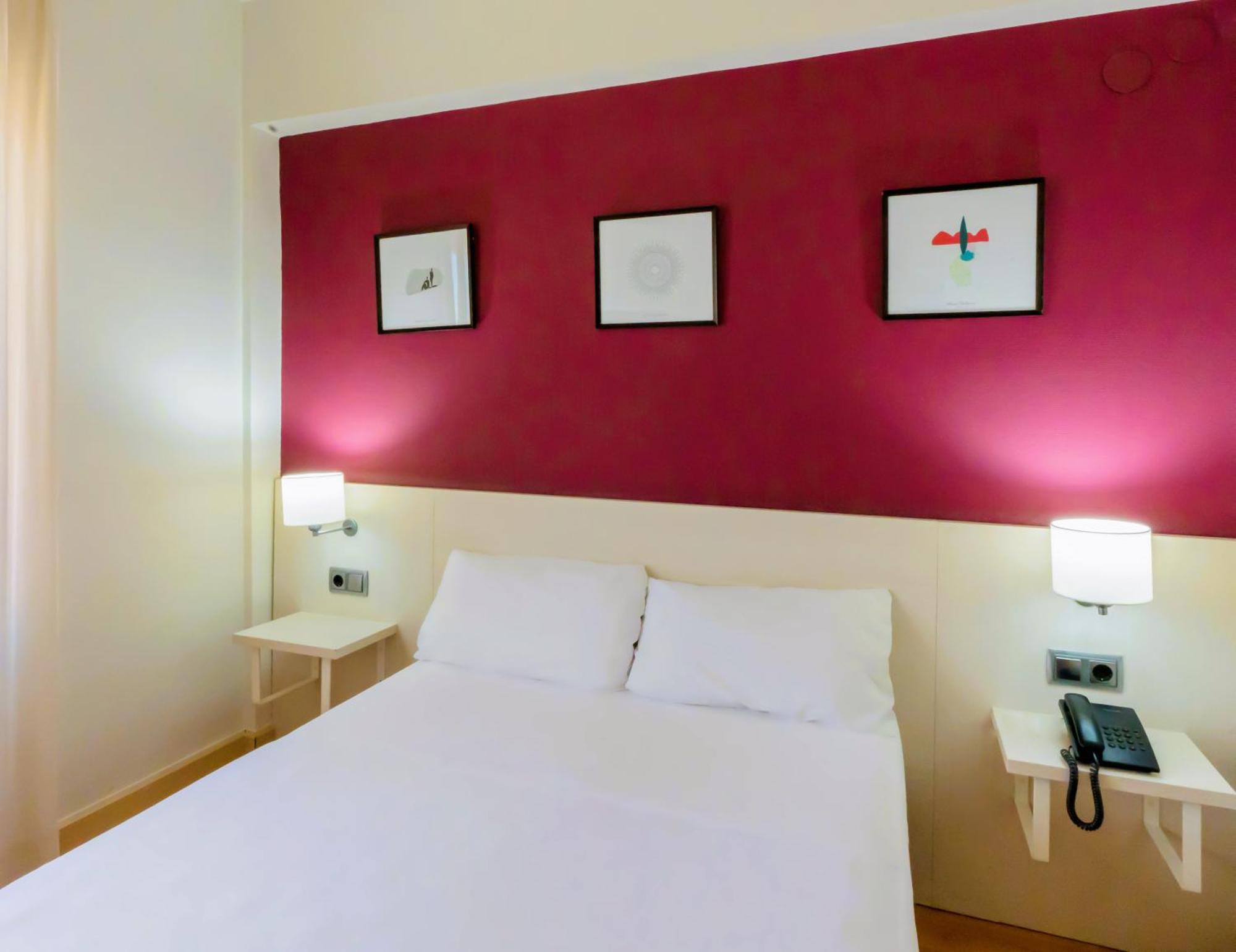 Hotel Palacios Alfaro Luaran gambar