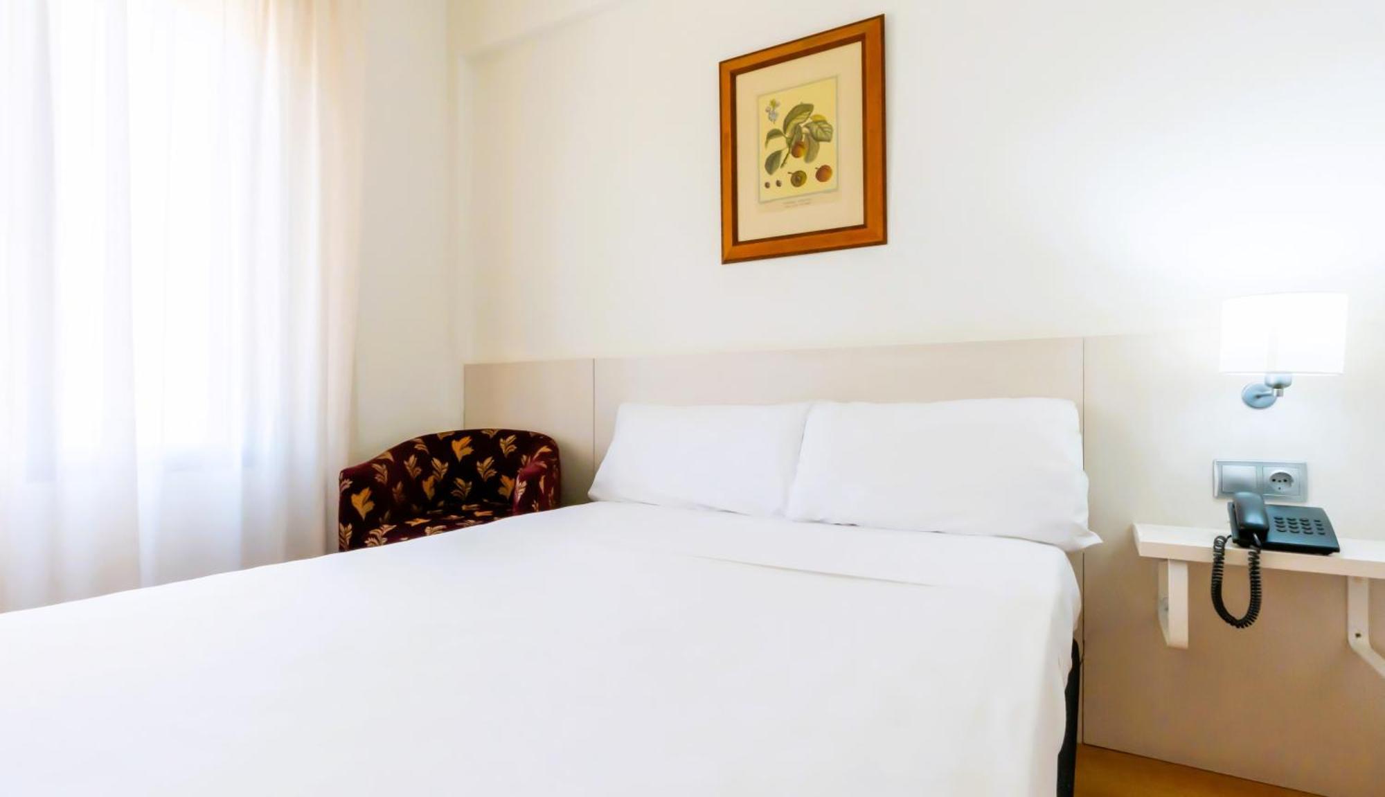 Hotel Palacios Alfaro Luaran gambar
